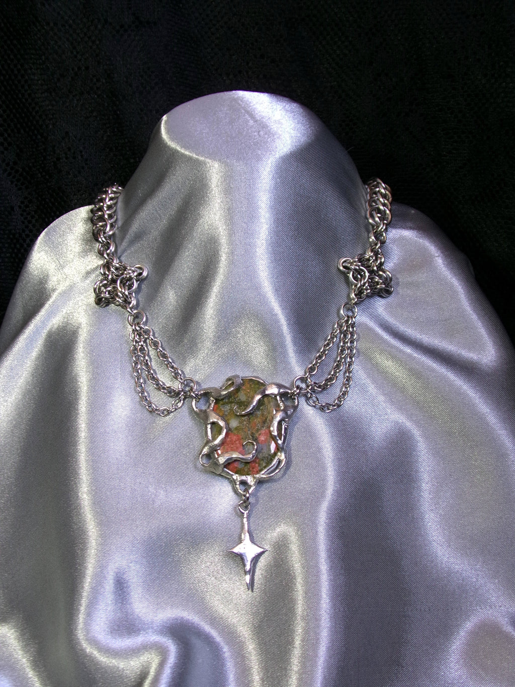 Collier Unakite