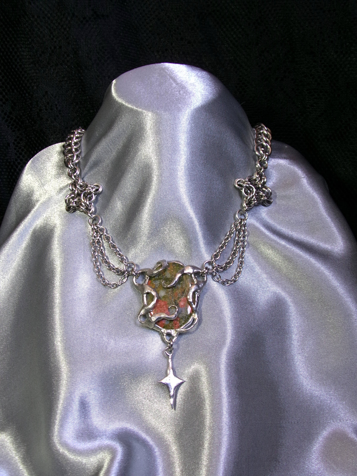 Collier Unakite