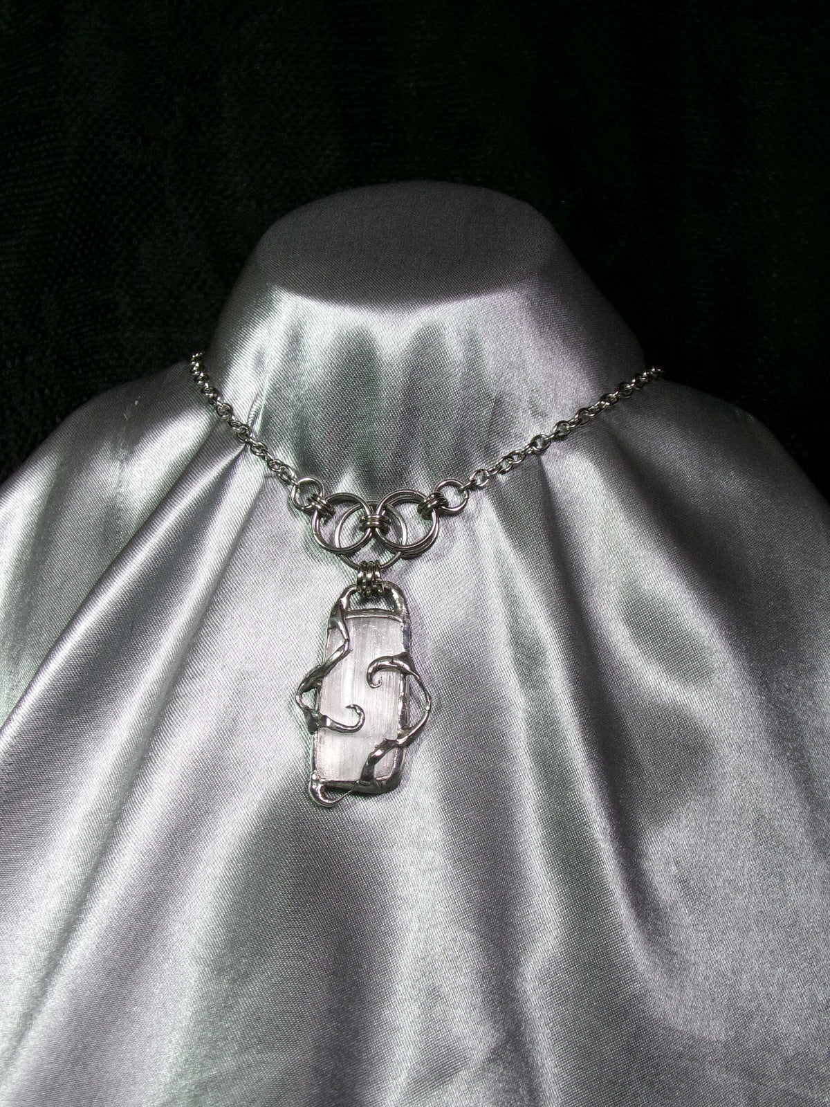 Collier Sélénite