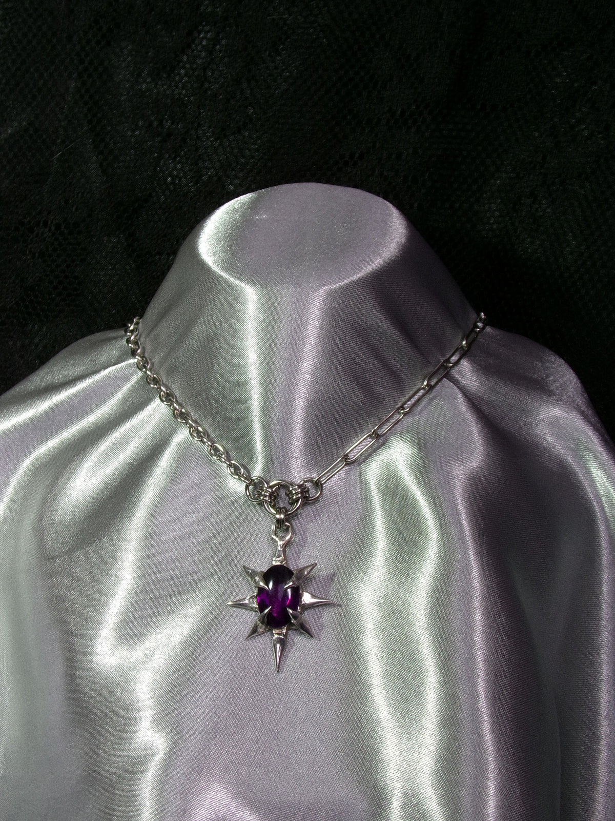 Collier en verre Violet