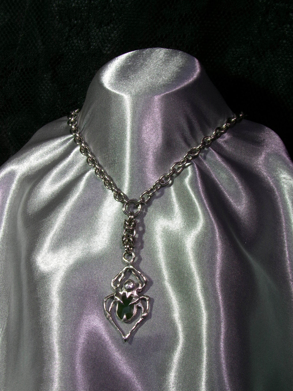 Collier en Jade araignée